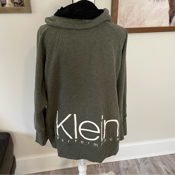 Calvin Klein Green Hoodie - Picture 5 of 7